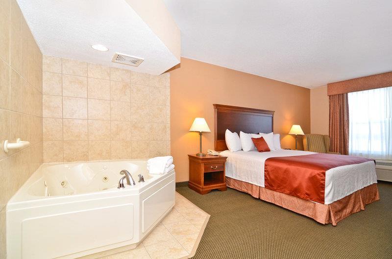 Comfort Inn & Suites Independence الغرفة الصورة